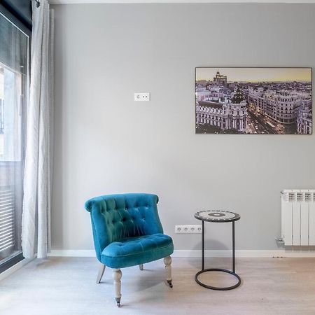Cross Check Descalzas Reales Apartment Madri Exterior foto