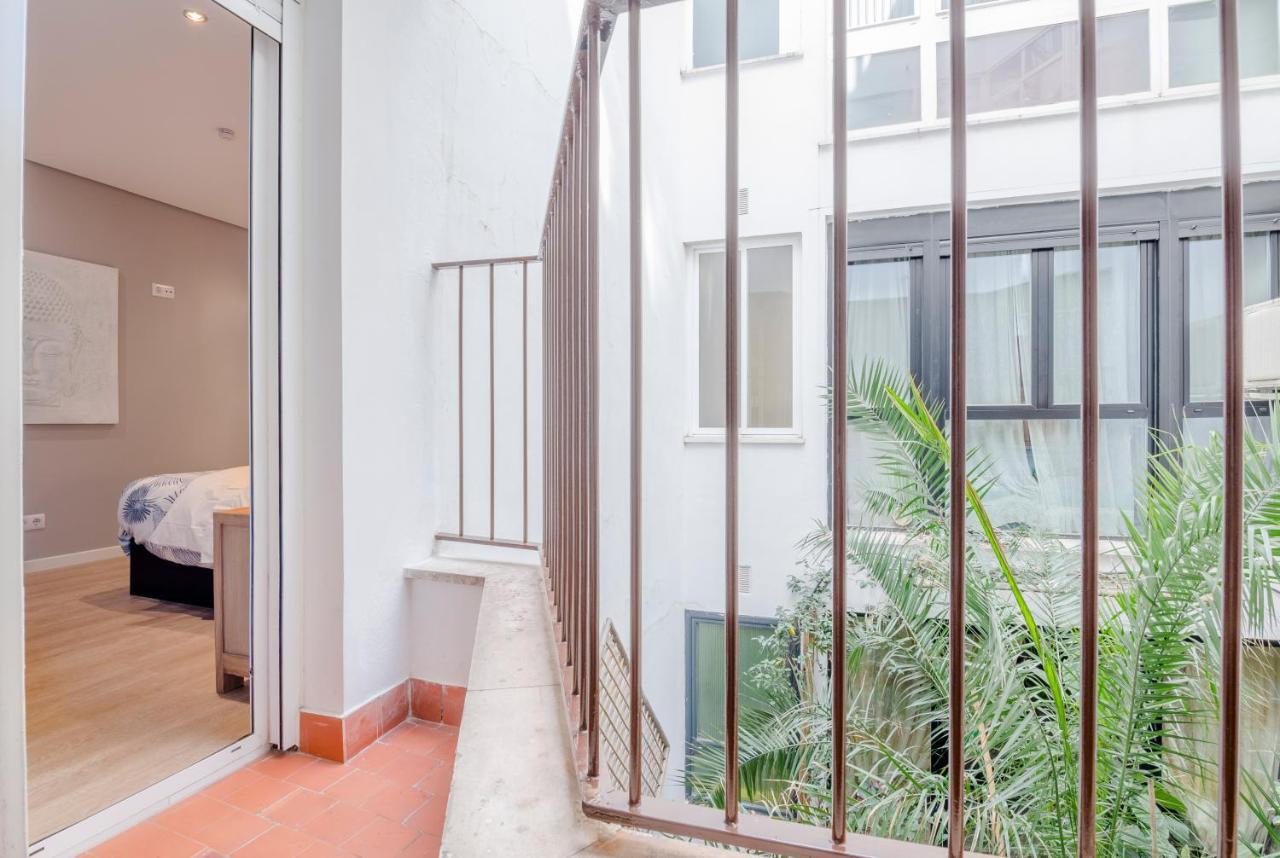 Cross Check Descalzas Reales Apartment Madri Exterior foto