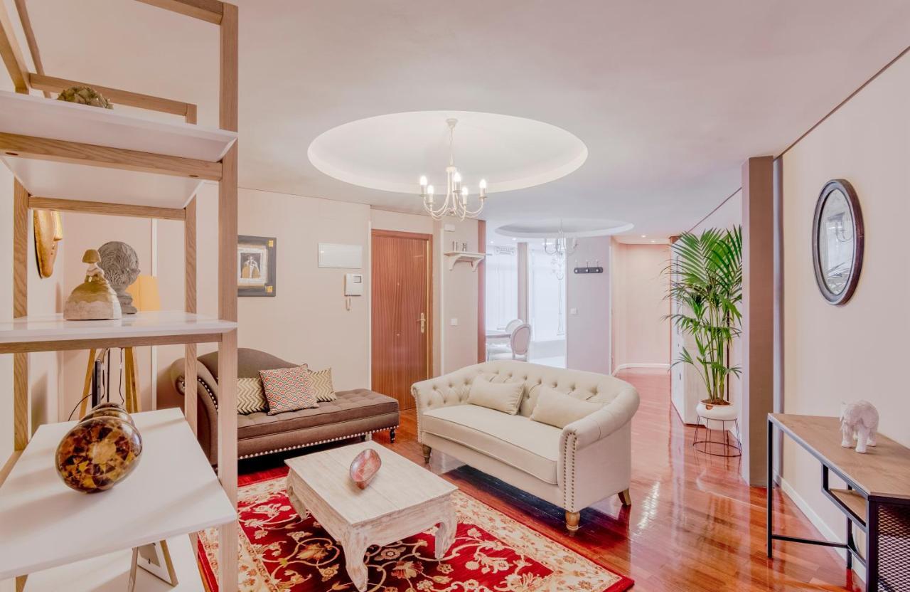 Cross Check Descalzas Reales Apartment Madri Exterior foto