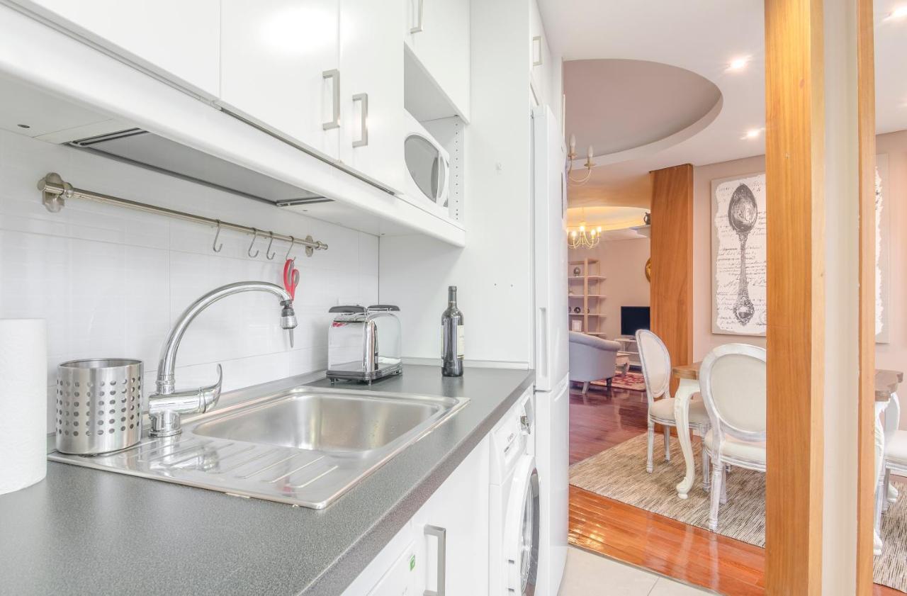 Cross Check Descalzas Reales Apartment Madri Exterior foto