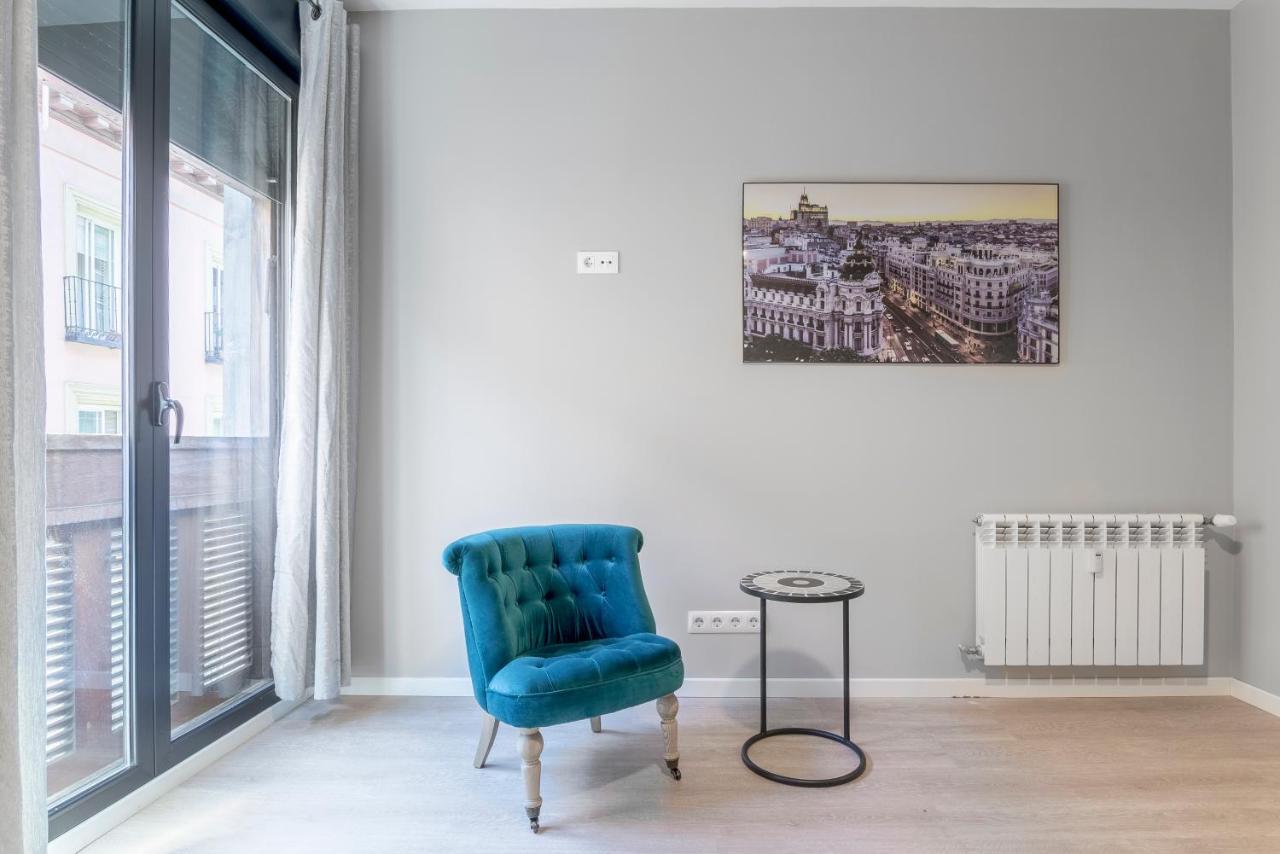 Cross Check Descalzas Reales Apartment Madri Exterior foto